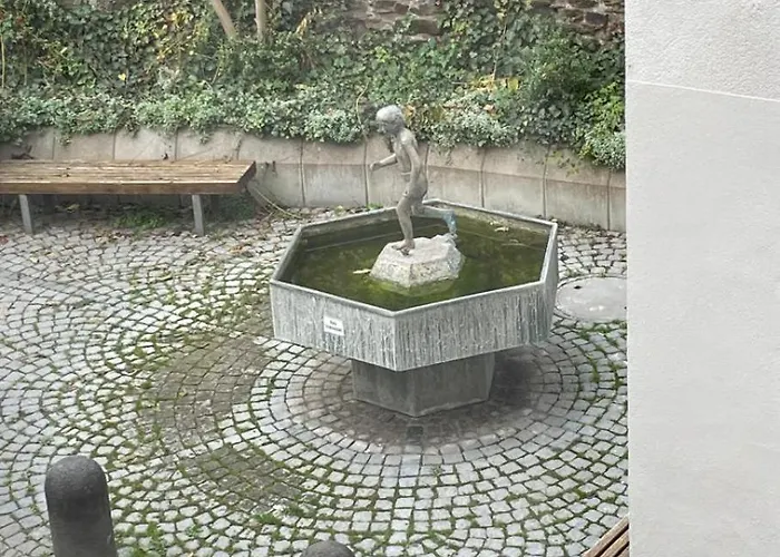 招待所 Liam 2 本多夫